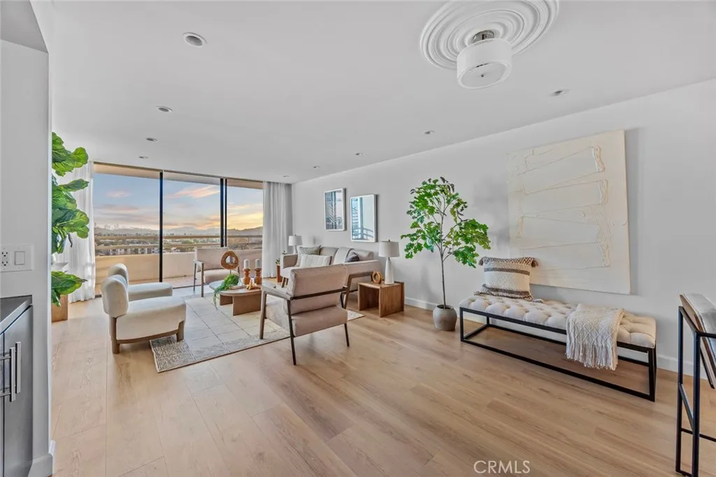 Additional image 4 of 343 Pioneer Dr Unit 1101, Glendale, CA 91203