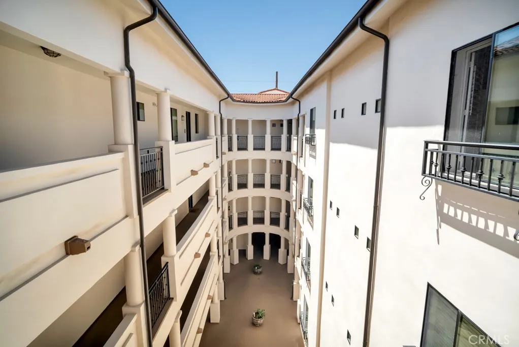 Additional image 32 of 4724 Kester Unit 410, Sherman Oaks, CA 91403