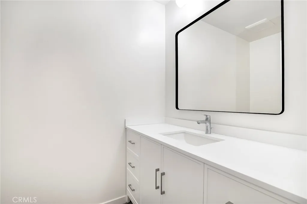 Additional image 67 of 927 N Kings Road Unit 118, West Hollywood, CA 90069