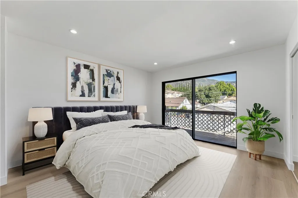 Additional image 48 of 10219 Pinewood Unit 2, Tujunga, CA 91042