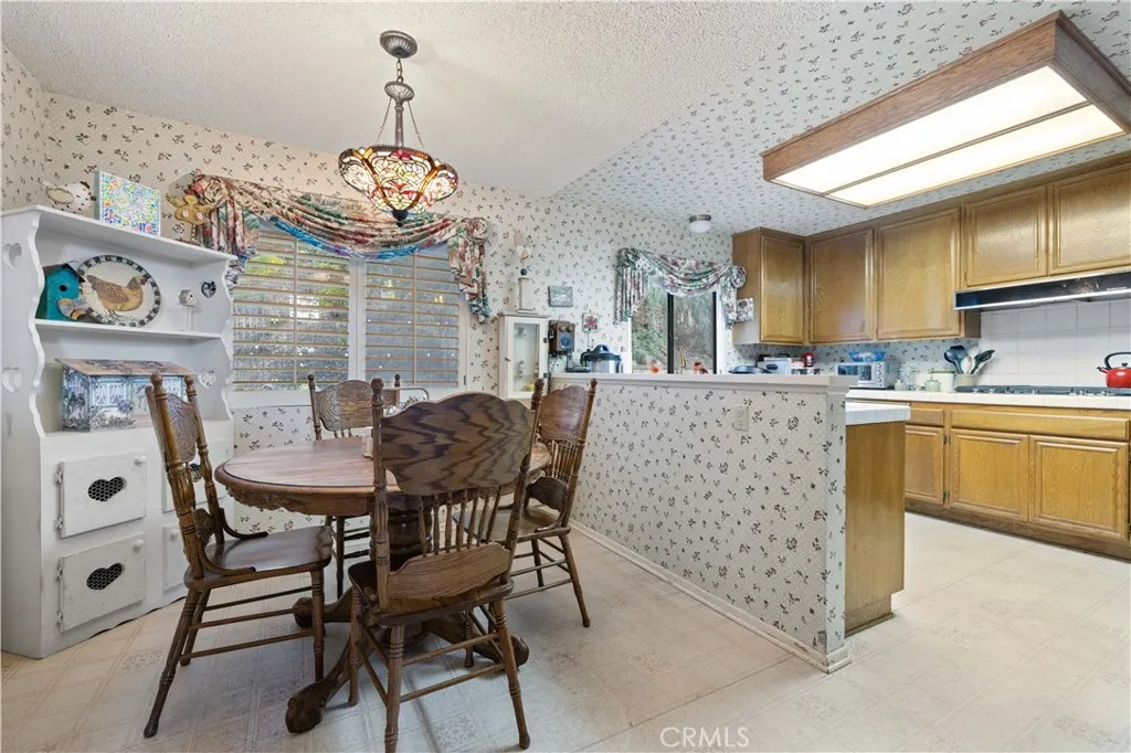 Additional image 6 of 24103 Clearbank Ln, Newhall, CA 91321