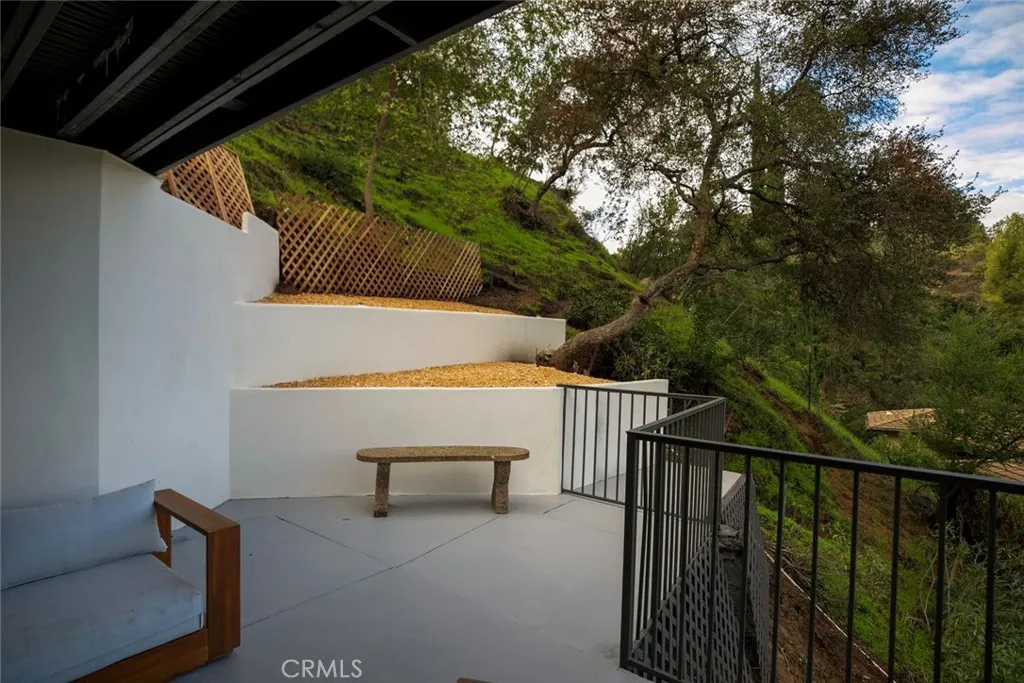 Additional image 12 of 981 Glen Oaks Blvd, Pasadena, CA 91105