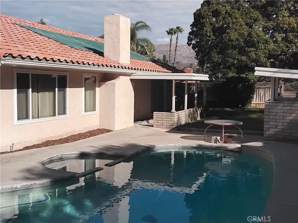 Additional image 6 of 980 Country Club Dr, Riverside, CA 92506