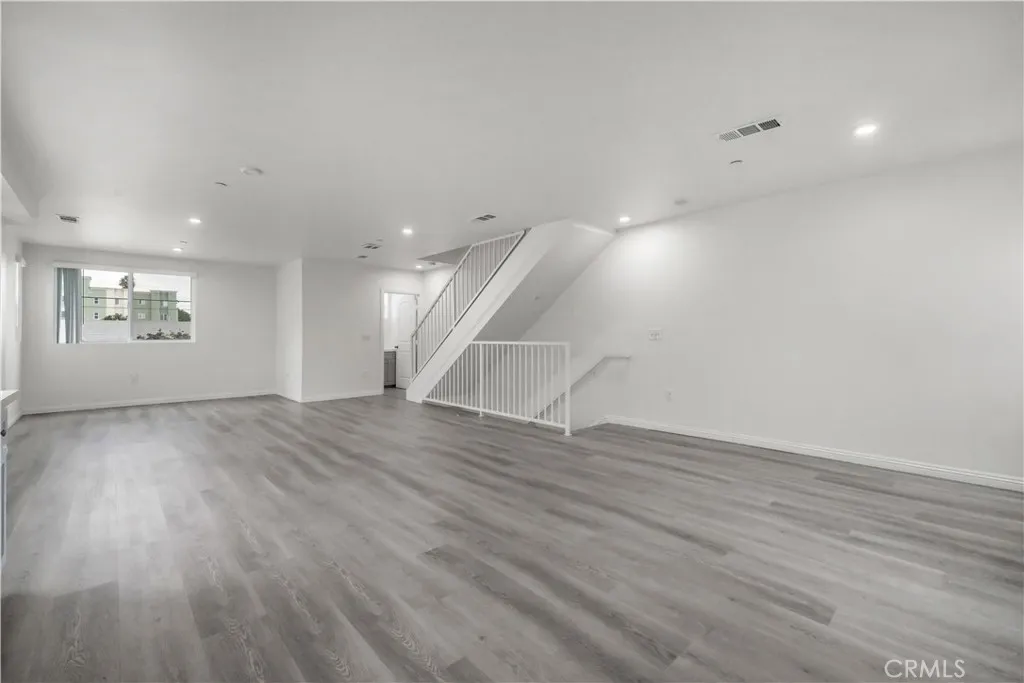 Additional image 59 of 6919 S Menlo, Los Angeles, CA 90044