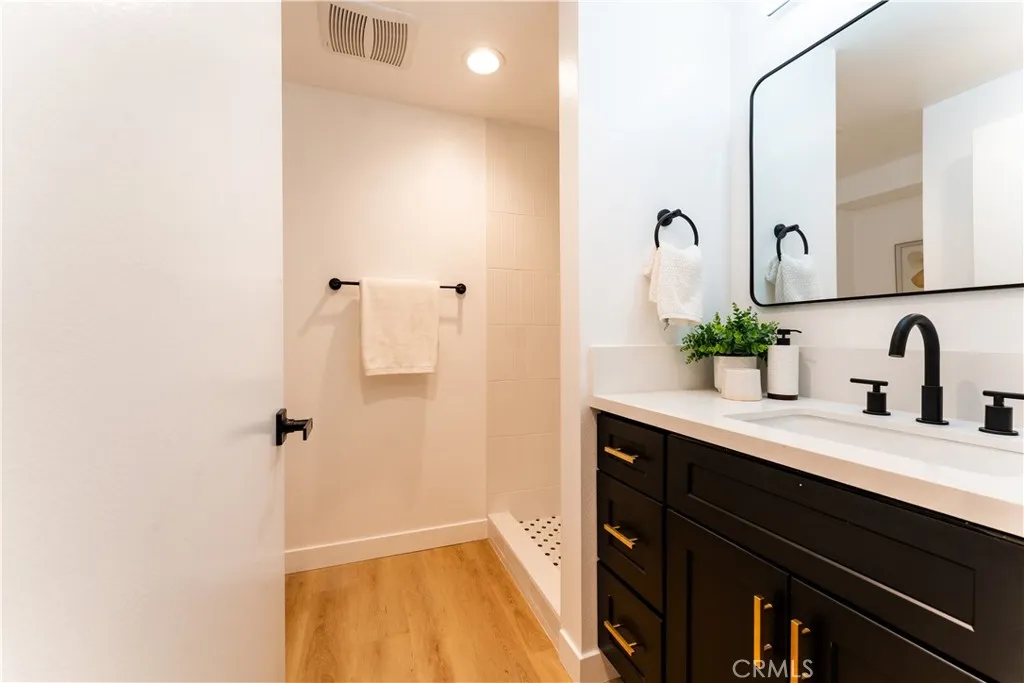 Additional image 68 of 1189 Crenshaw Boulevard, Los Angeles, CA 90019