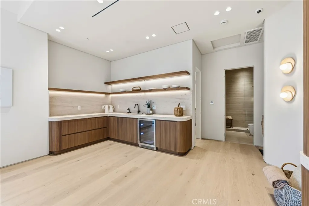 Additional image 40 of 16782 Otsego, Encino, CA 91436