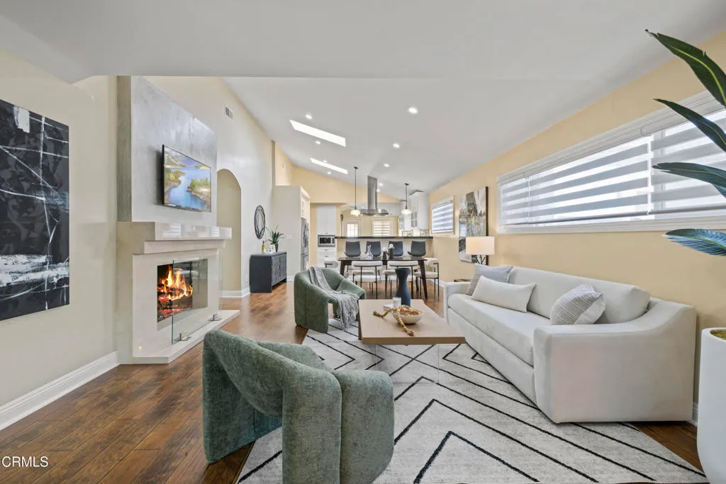 Additional image 52 of 4961 Alcove Avenue, Valley Village, CA 91607