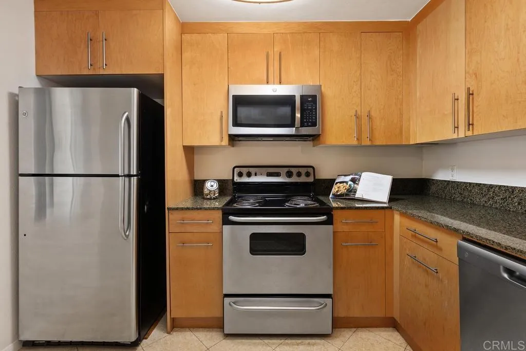 Additional image 60 of 7565 Charmant Dr Unit 512, San Diego, CA 92122