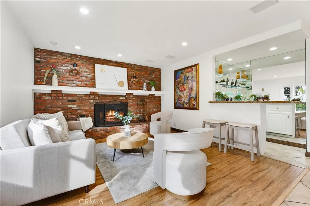 Additional image 11 of 663 Lausinda Avenue, Long Beach, CA 90803