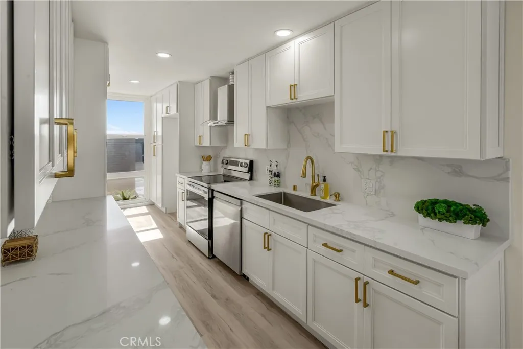 Additional image 17 of 4001 Warner Ave, Huntington Beach, CA 92649