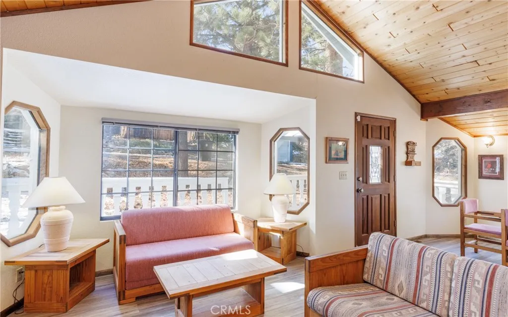 Additional image 9 of 801 Highland Ln, Sugarloaf, CA 92386