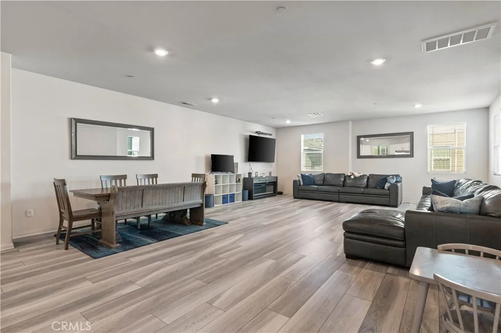 Additional image 14 of 1208 Dock Ln, Harbor City, CA 90710