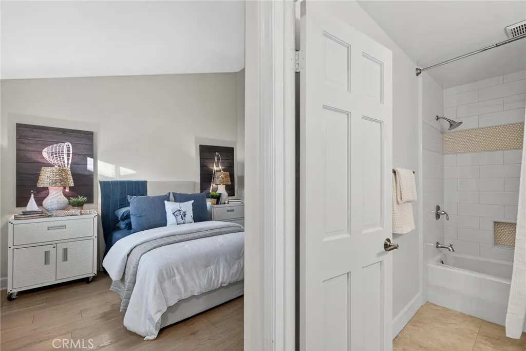 Additional image 42 of 18 Malaga Place East E, Manhattan Beach, CA 90266