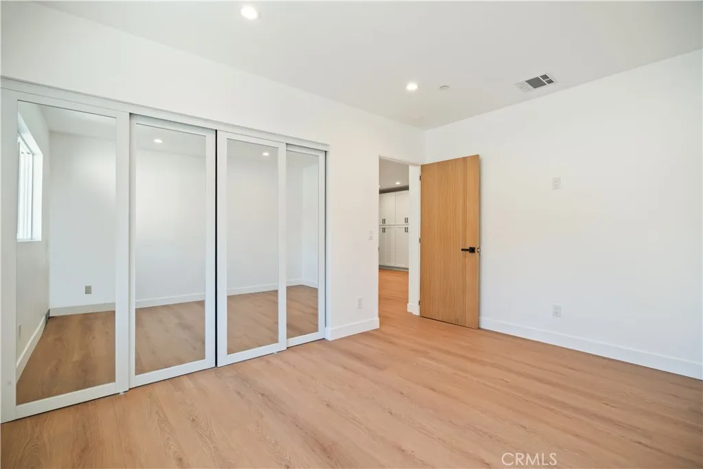 Additional image 96 of 6935 Jellico Avenue, Lake Balboa, CA 91406