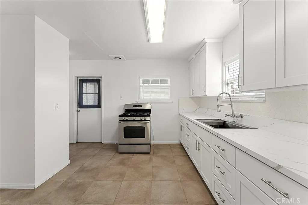 Additional image 23 of 939 E Olive Street, Colton, CA 92324