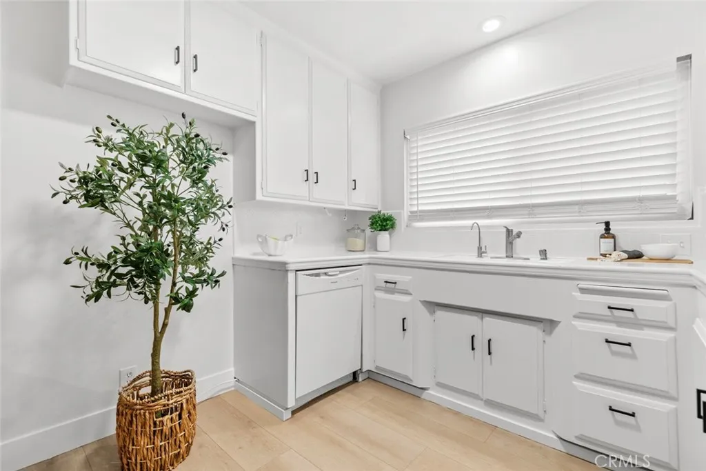 Additional image 14 of 587 South St Unit 18, Glendale, CA 91202