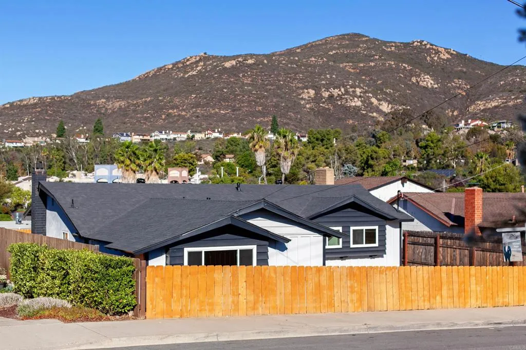 Additional image 15 of 6548 Bantam Lake Circle, San Diego, CA 92119