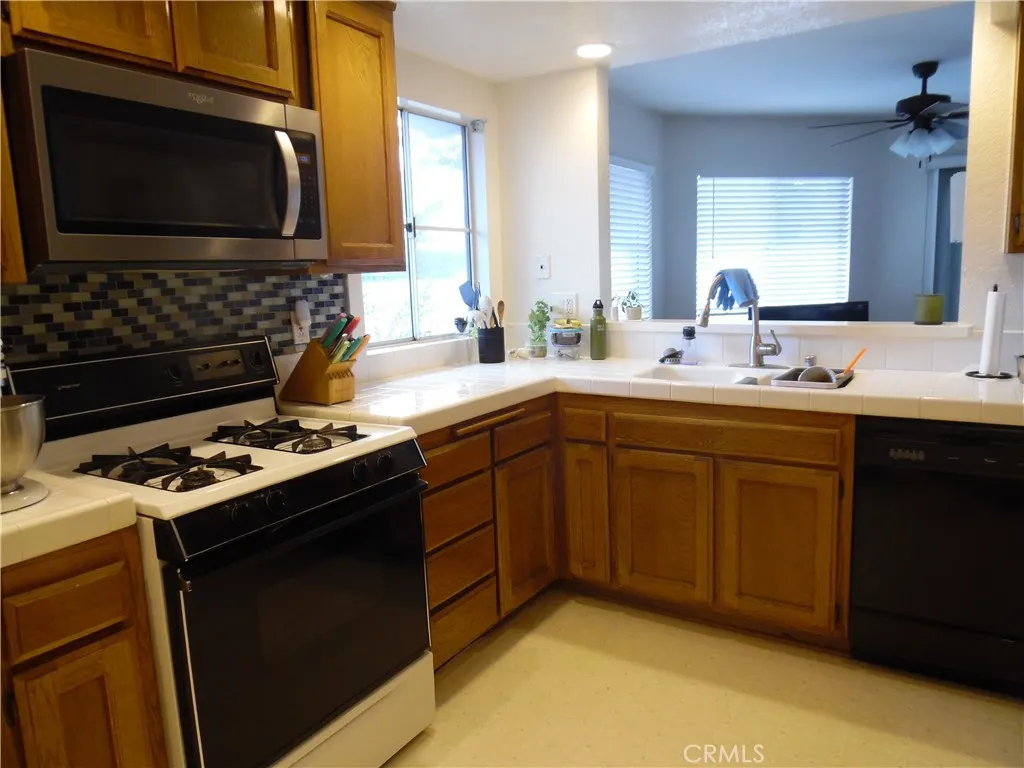 Additional image 12 of 1806 Rory Lane Unit 9, Simi Valley, CA 93063