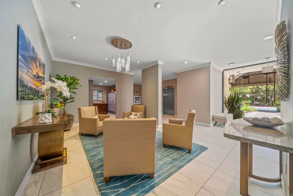 Additional image 40 of 2500 Torrey Pines Rd Unit 305, La Jolla, CA 92037