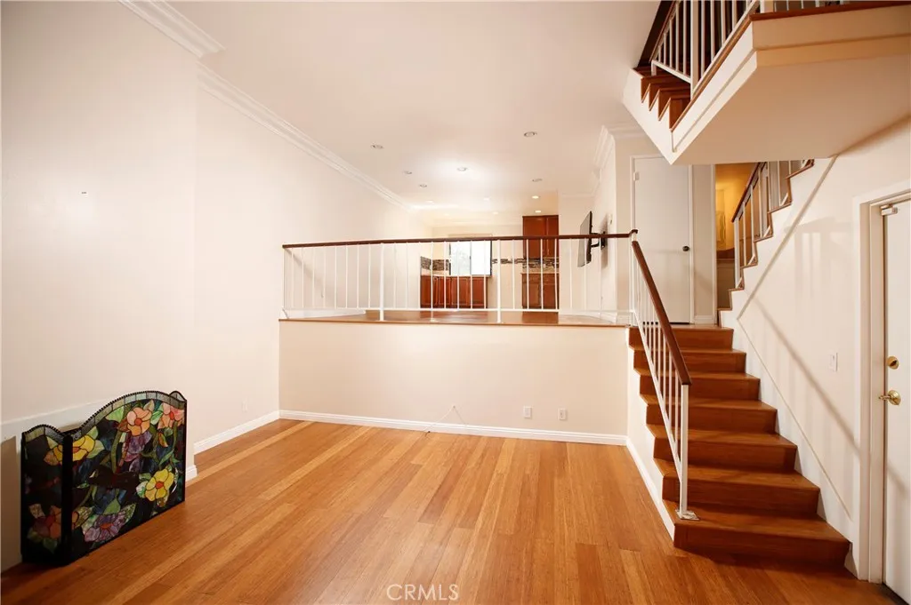 Additional image 7 of 400 W Riverside Drive Unit 2, Burbank, CA 91506