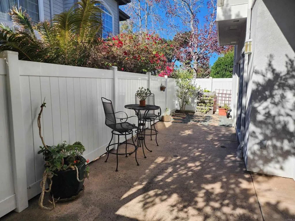 Additional image 29 of 8597 Via Mallorca Unit F, La Jolla, CA 92037