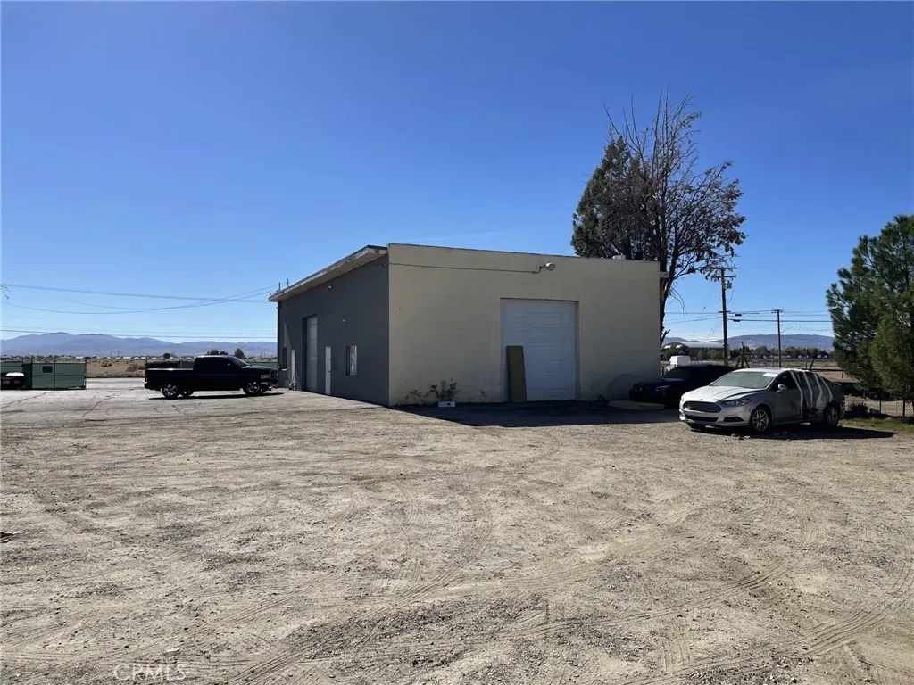 Additional image 9 of 3311 E Avenue I, Lancaster, CA 93535
