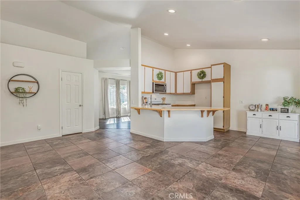 Additional image 14 of 28630 Newcastle Rd, Highland, CA 92346