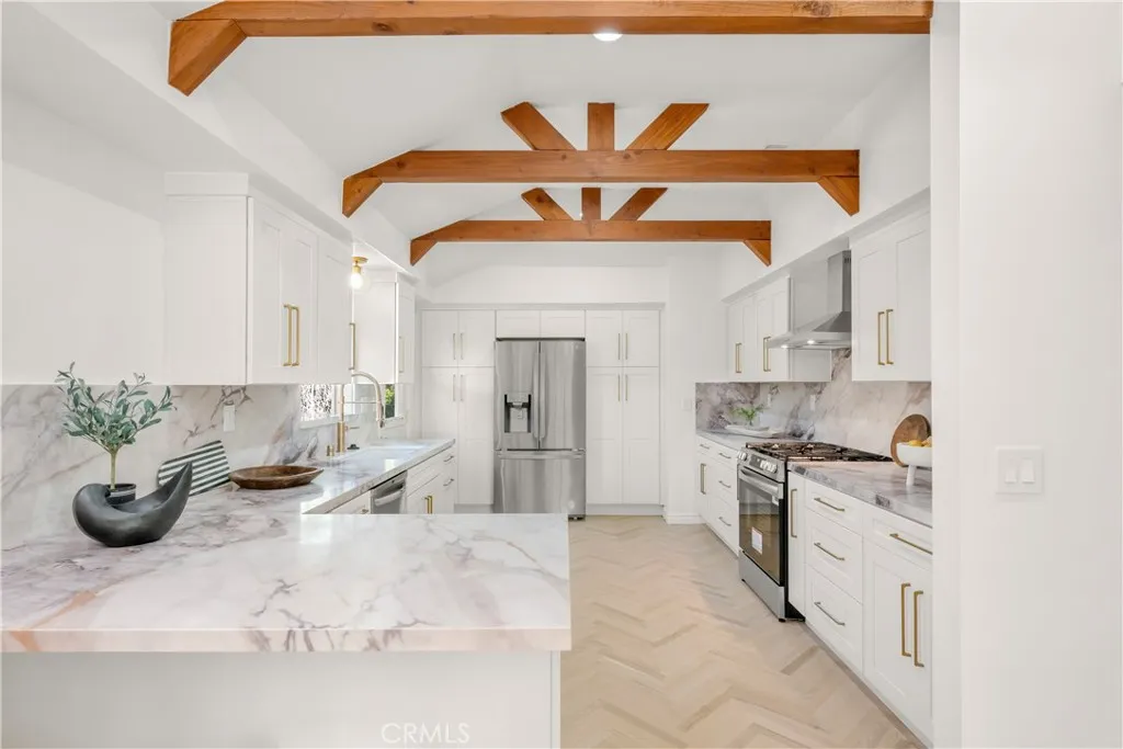 Additional image 13 of 370 E 19th St, Costa Mesa, CA 92627