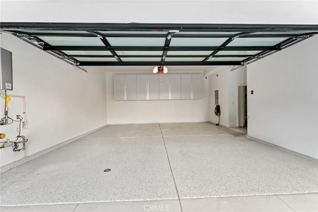 Additional image 101 of 419 Transport, Tustin, CA 92782