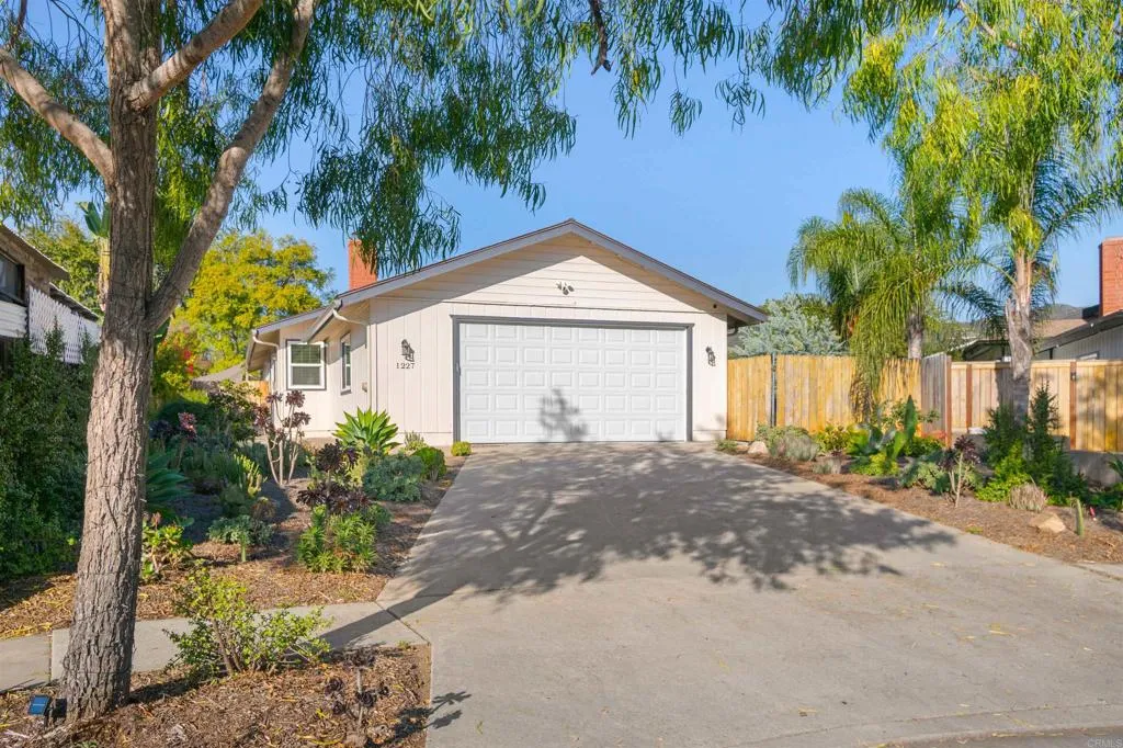 Additional image 25 of 1227 Dolphin Circle, Vista, CA 92084