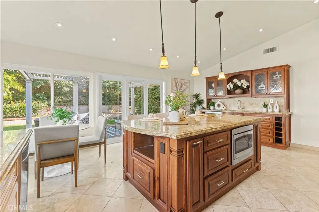 Additional image 15 of 13 Grant, Irvine, CA 92620