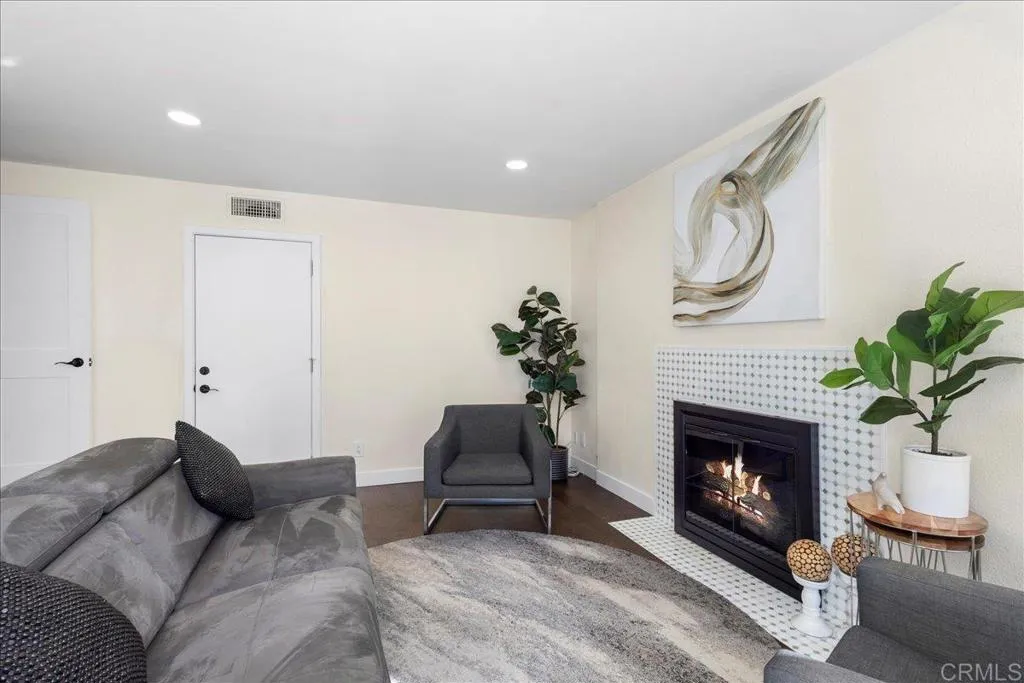 Additional image 15 of 9858 Via Caceres, San Diego, CA 92129