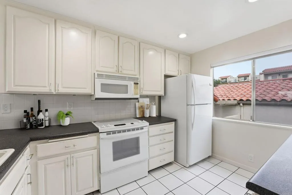 Additional image 24 of 909 Caminito Madrigal Unit B, Carlsbad, CA 92011