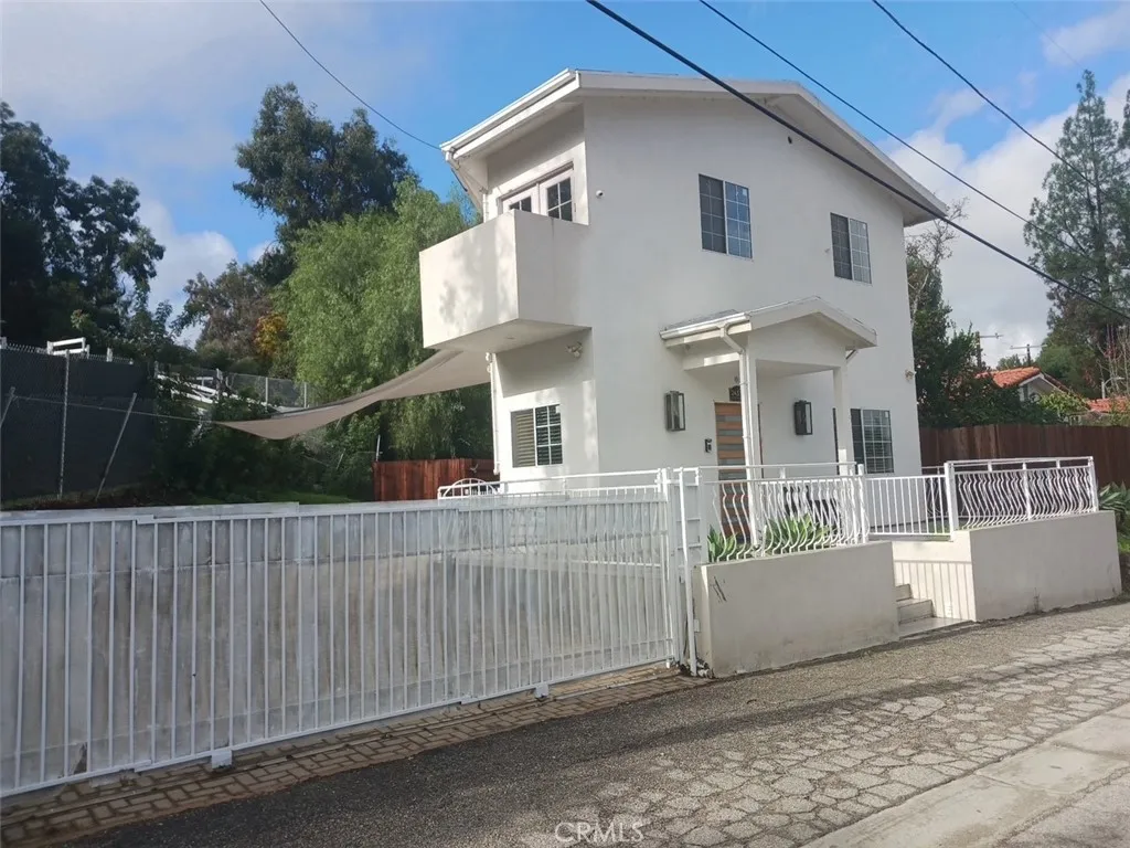 Additional image 3 of 24334 Crestlawn Street, Woodland Hills, CA 91367