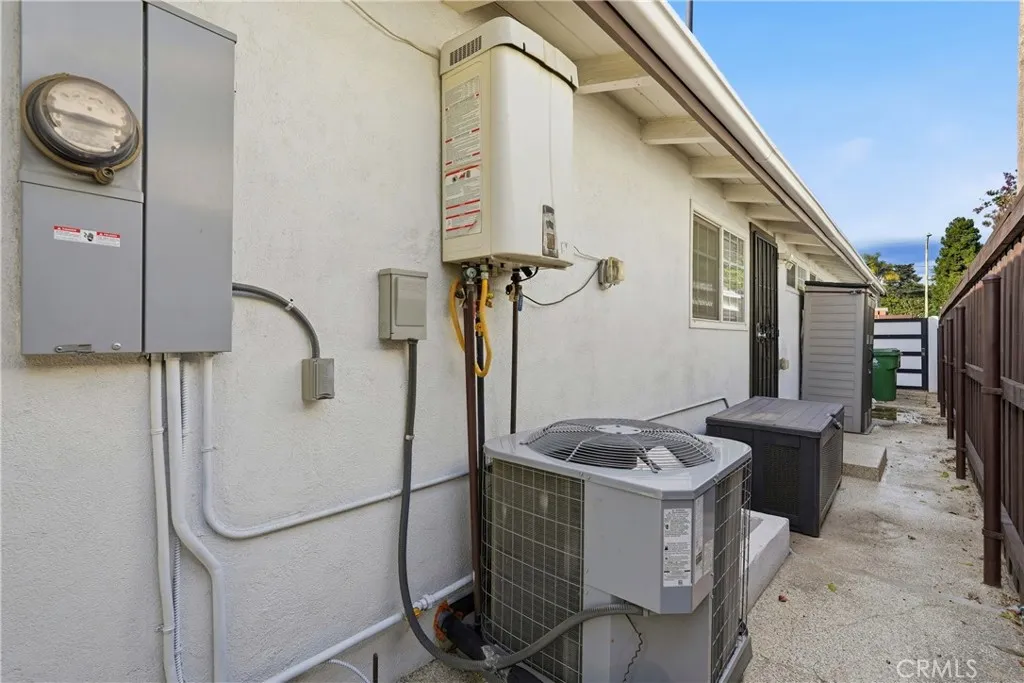 Additional image 101 of 16456 Kingsbury, Granada Hills, CA 91344