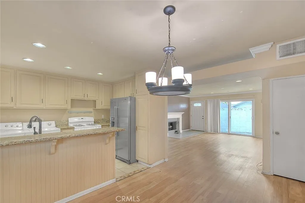 Additional image 70 of 633 S Indian Hill Blvd Unit C, Claremont, CA 91711