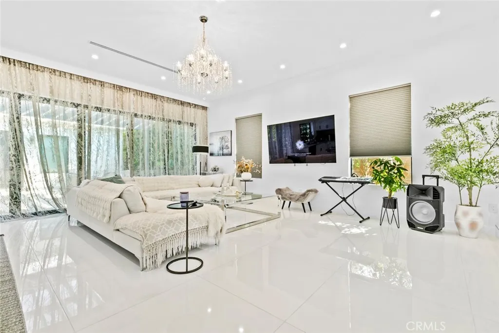 Additional image 17 of 1918 N Maple St, Burbank, CA 91505