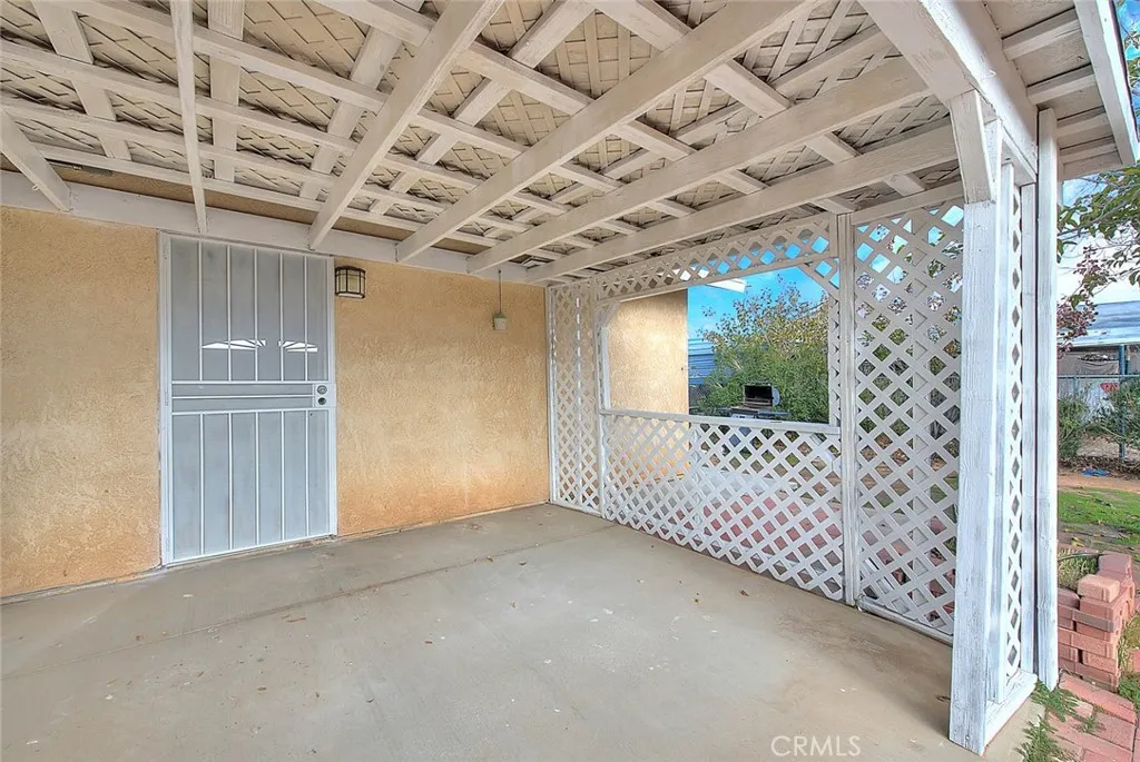 Additional image 22 of 22133 Thunderbird Rd, Apple Valley, CA 92307