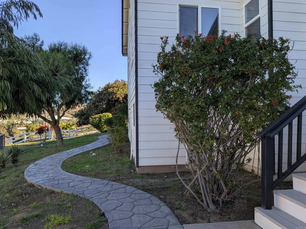 Additional image 34 of 1925 Robinhood Road, Vista, CA 92084