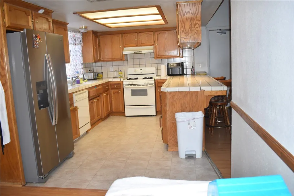 Additional image 12 of 8873 Holly Ave, California City, CA 93505