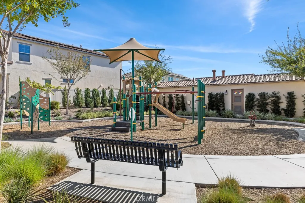 Additional image 28 of 975 W Clover Ave, Rialto, CA 92376