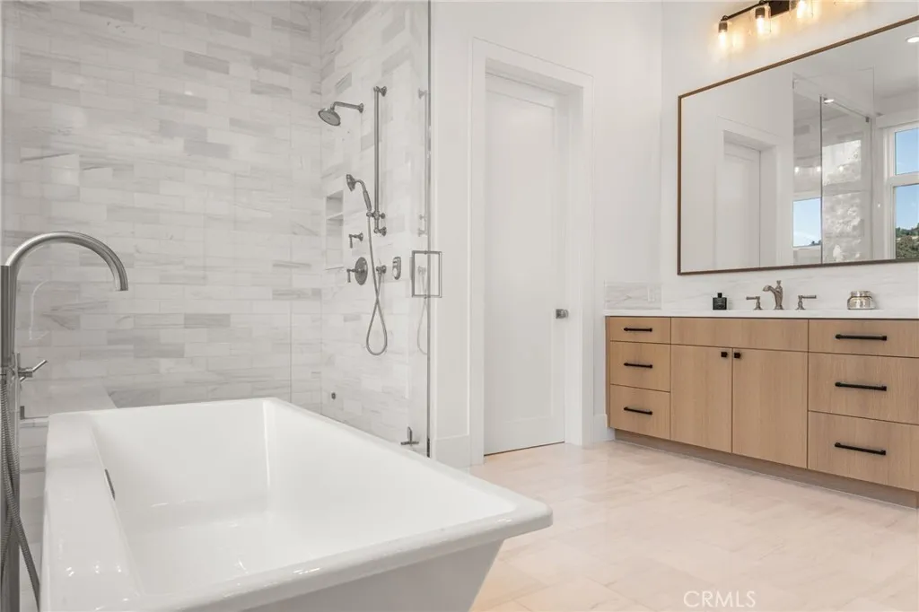 Additional image 42 of 2775 Calbourne Ln, Lake Sherwood, CA 91361