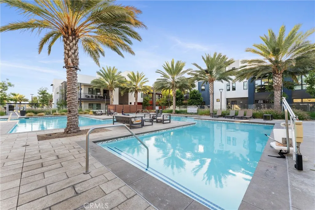 Additional image 53 of 419 Transport, Tustin, CA 92782