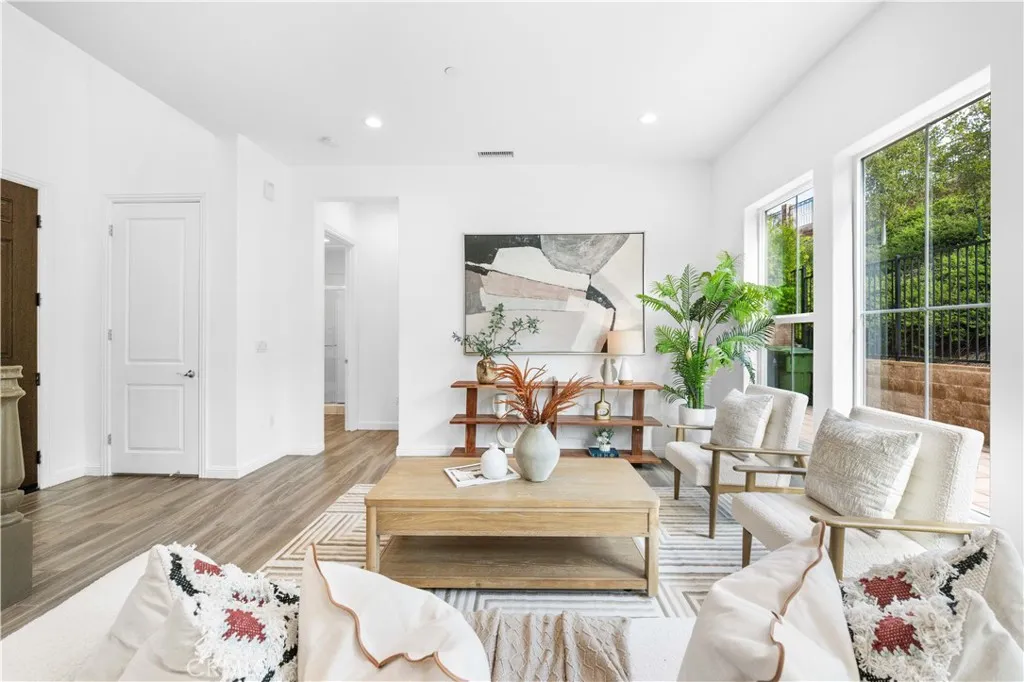 Additional image 11 of 20611 W Chestnut Circle, Porter Ranch, CA 91326