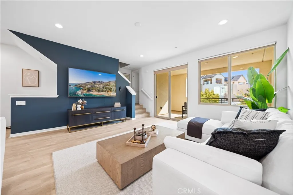 Additional image 24 of 115 Episode, Irvine, CA 92618