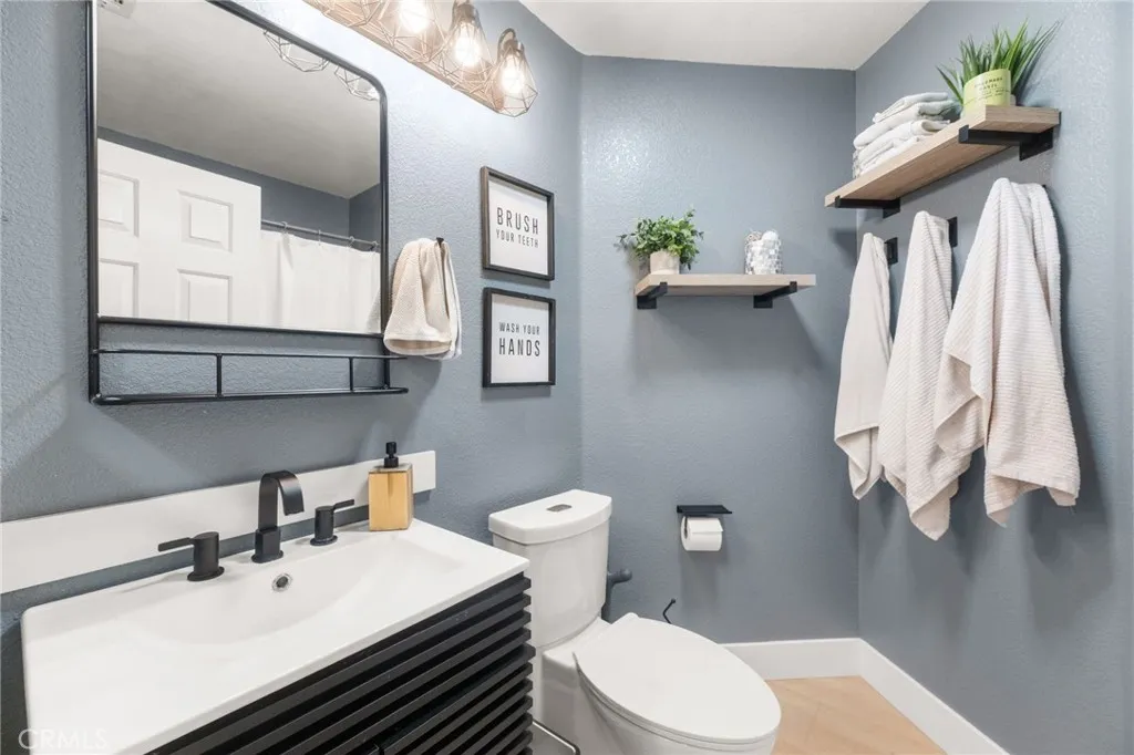 Additional image 100 of 16 Villa Valtelena, Lake Elsinore, CA 92532