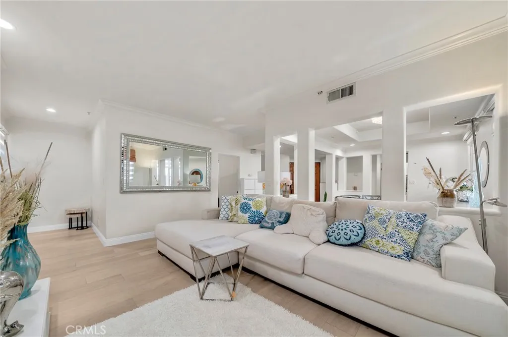 Additional image 58 of 235 S Gale Dr Unit 102, Beverly Hills, CA 90211