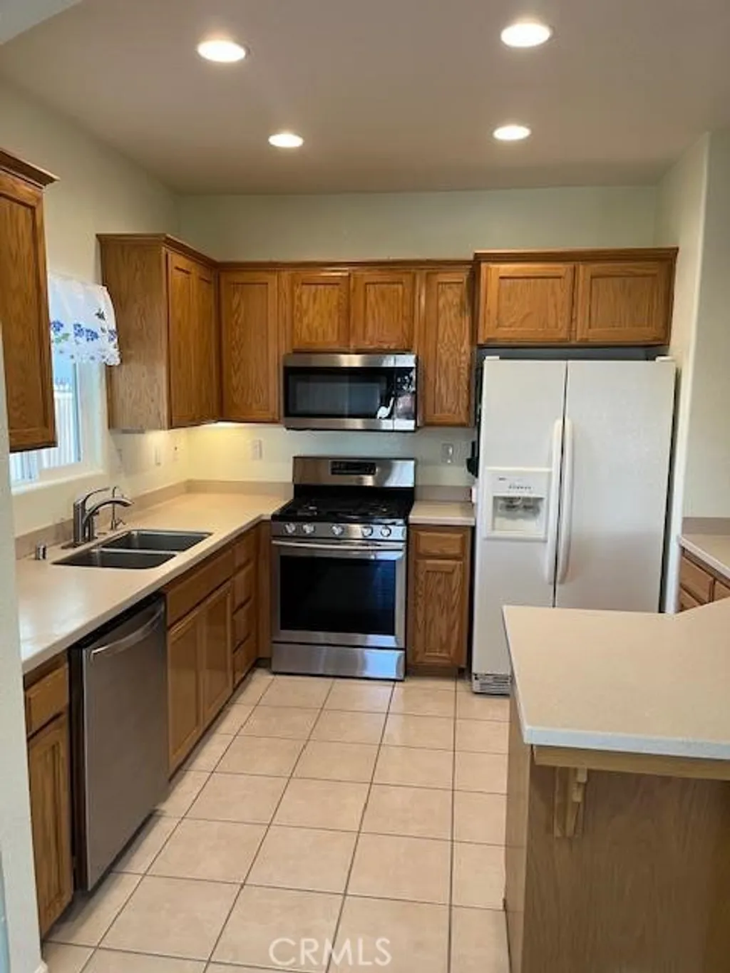 Additional image 9 of 812 Via Rosa, Los Banos, CA 93635