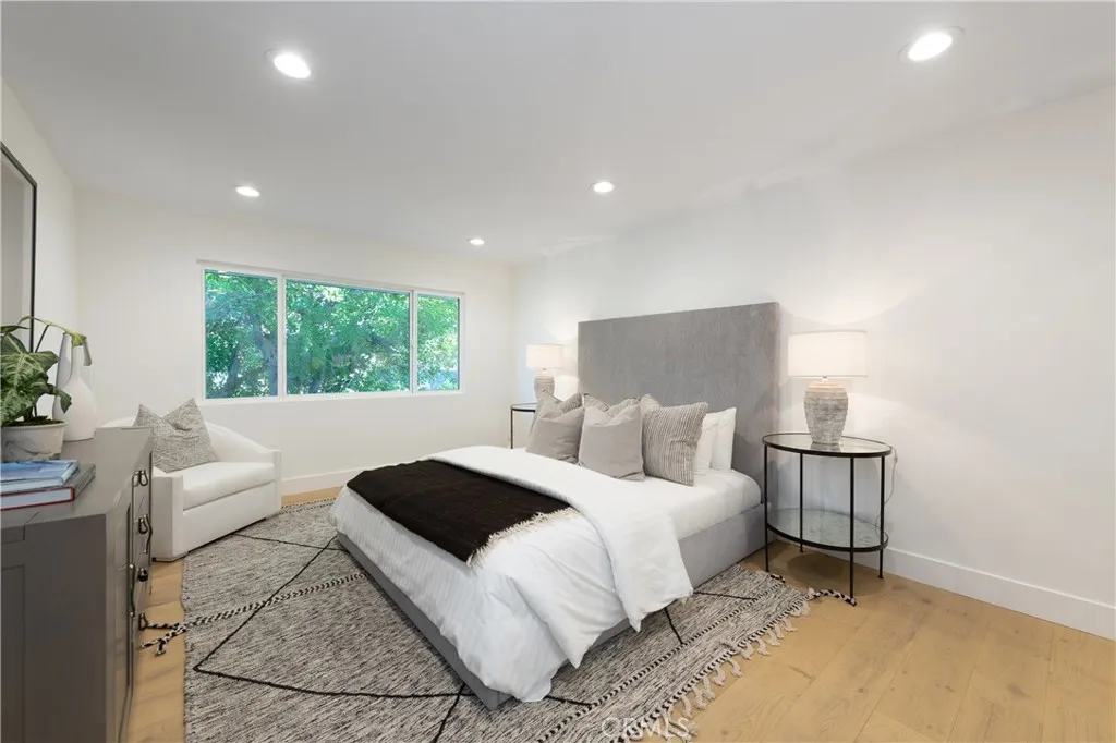 Additional image 112 of 23534 Aetna st, Woodland Hills, CA 91367