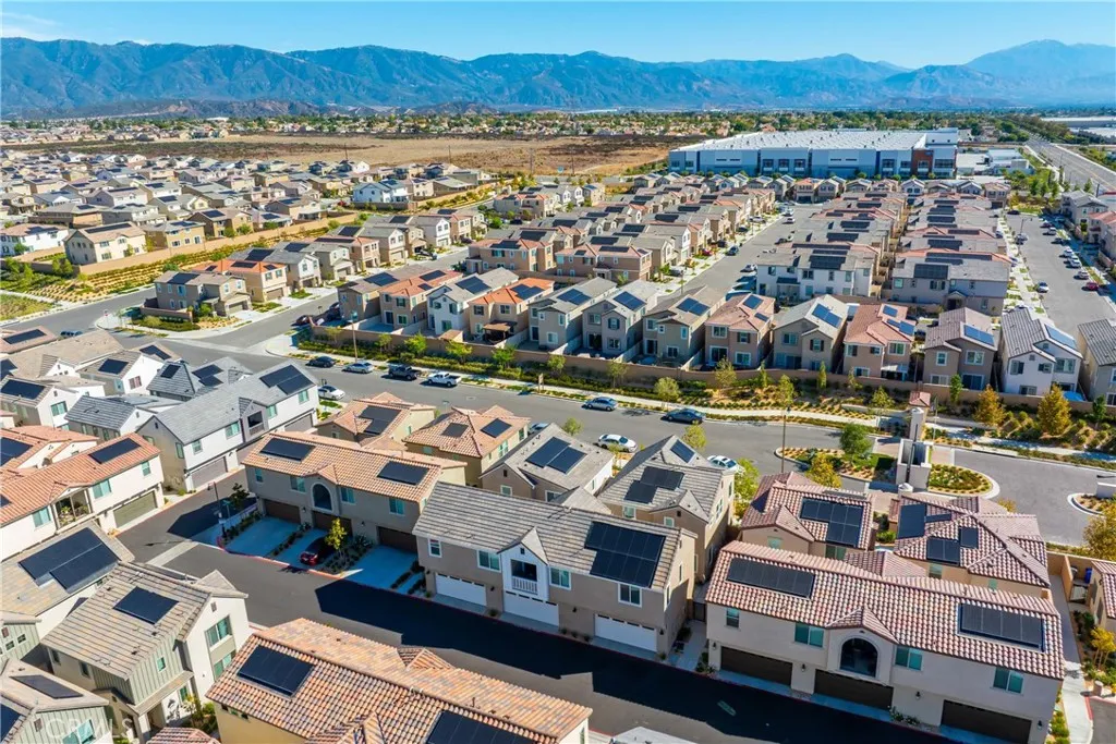 Property image for 5253 Wildflower Ln Unit 1, Fontana, CA 92336